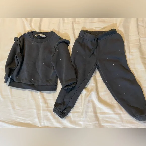 H&M toddler 2T matching set 🩶 - Picture 1 of 4